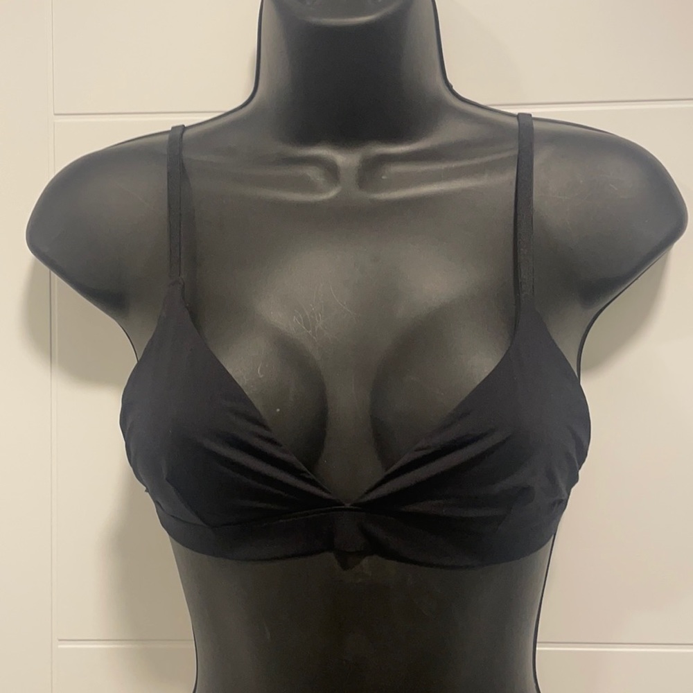 Babaton bralette